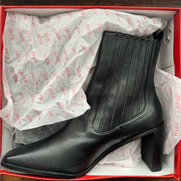 RAID Black Heeled Ankle Boots/ Square Toe Bootie (Size 11) - Picture 3 of 6